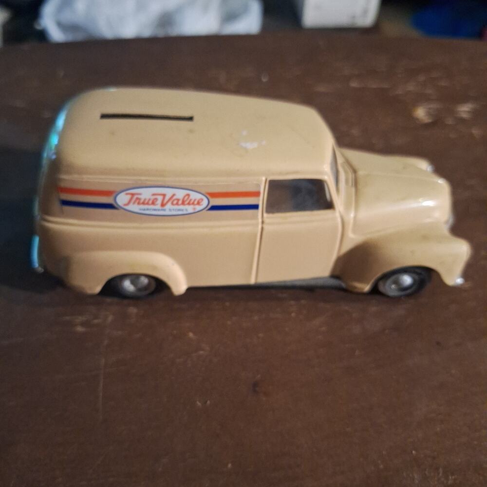 Vintage Metal "TRUE VALUE VAN" Auto Still Bank Made By Ertl Co. U.S.A.